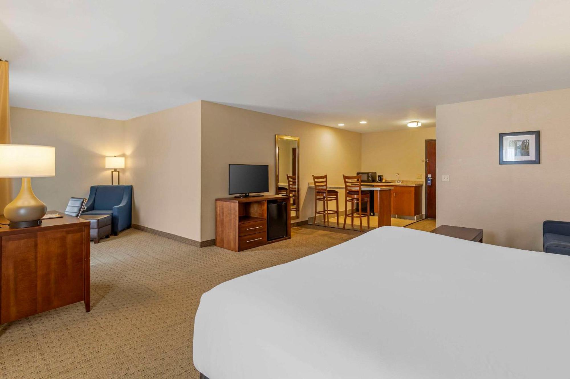 Comfort Inn & Suites Gillette Near Campbell Medical Center Extérieur photo